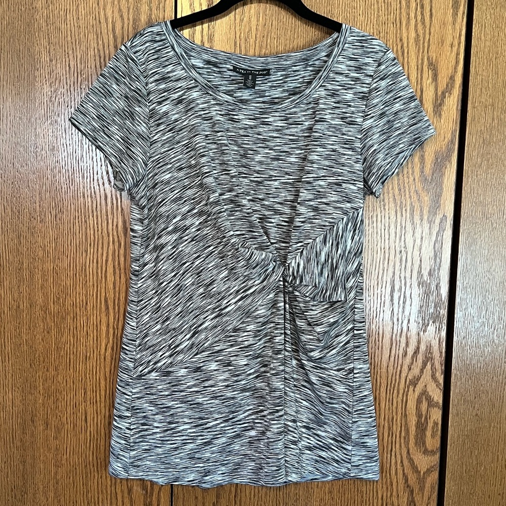 Maternity scoop neck short sleeve with twist accent